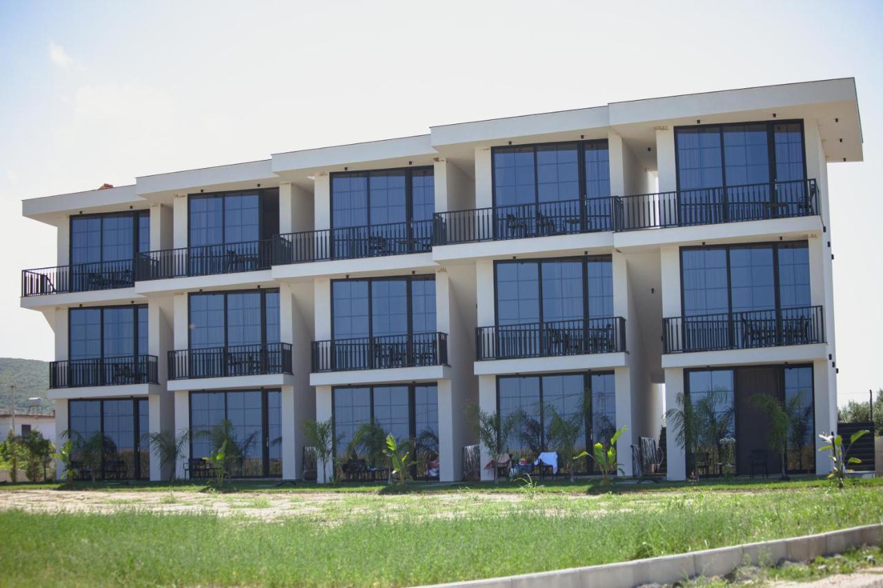 Posh Villas Rrogozhine Exterior photo
