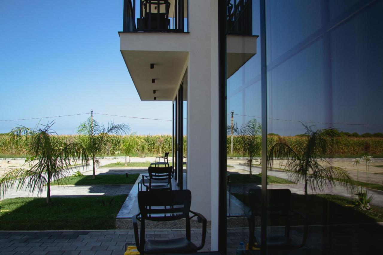 Posh Villas Rrogozhine Exterior photo